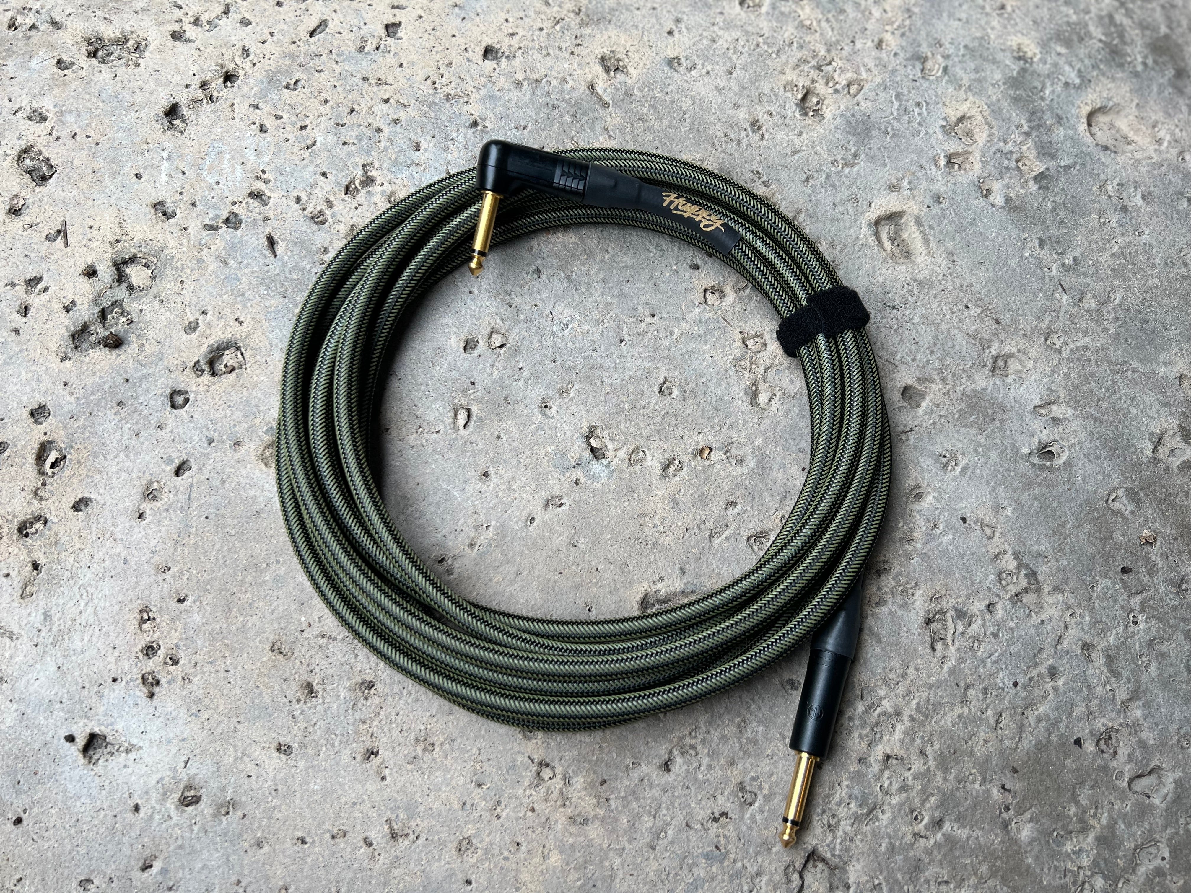The Elite Instrument Cable - Black Sage
